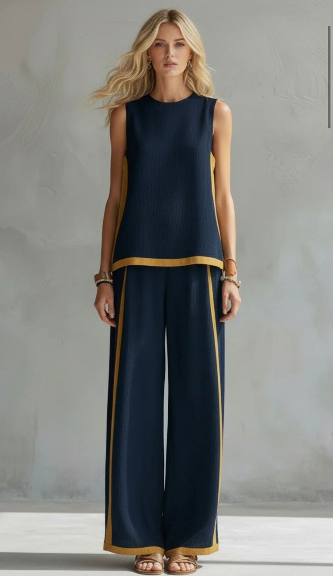 Marie – Complete vest and trousers in two-tone grey